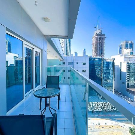 Luxury Stay At Damac Majestine With Balcony & Views Dubai Esterno foto