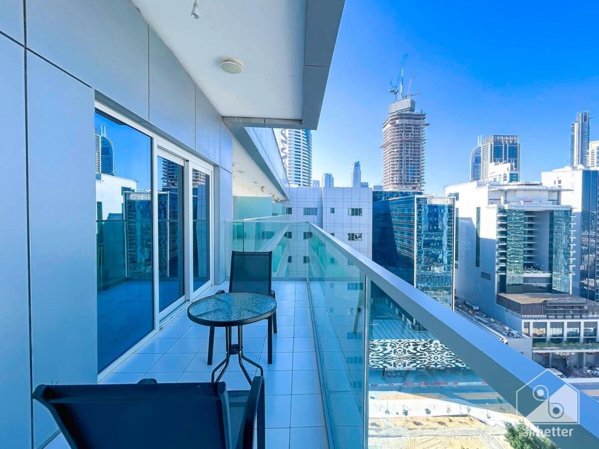 Luxury Stay At Damac Majestine With Balcony & Views Dubai Esterno foto