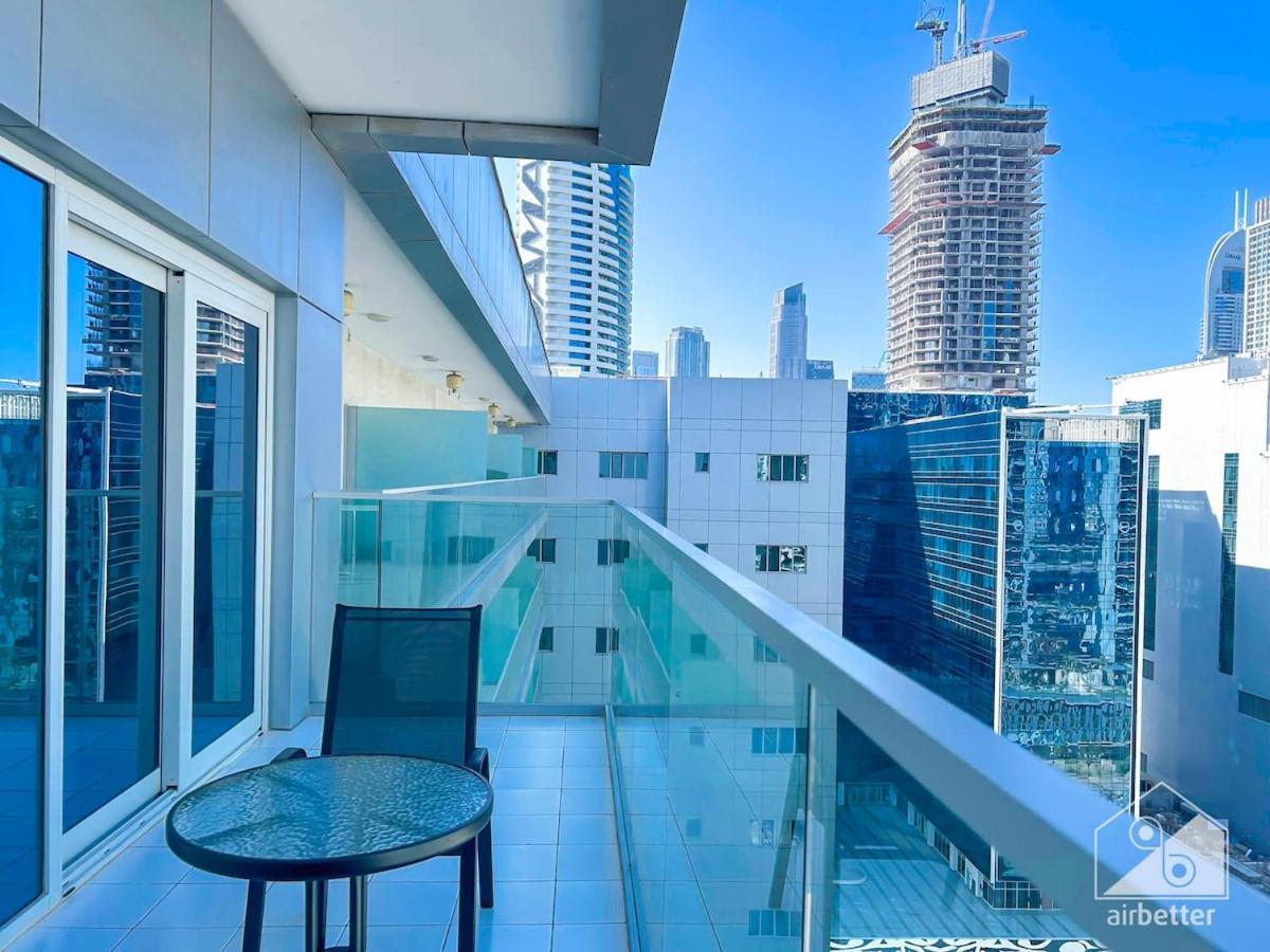 Luxury Stay At Damac Majestine With Balcony & Views Dubai Esterno foto