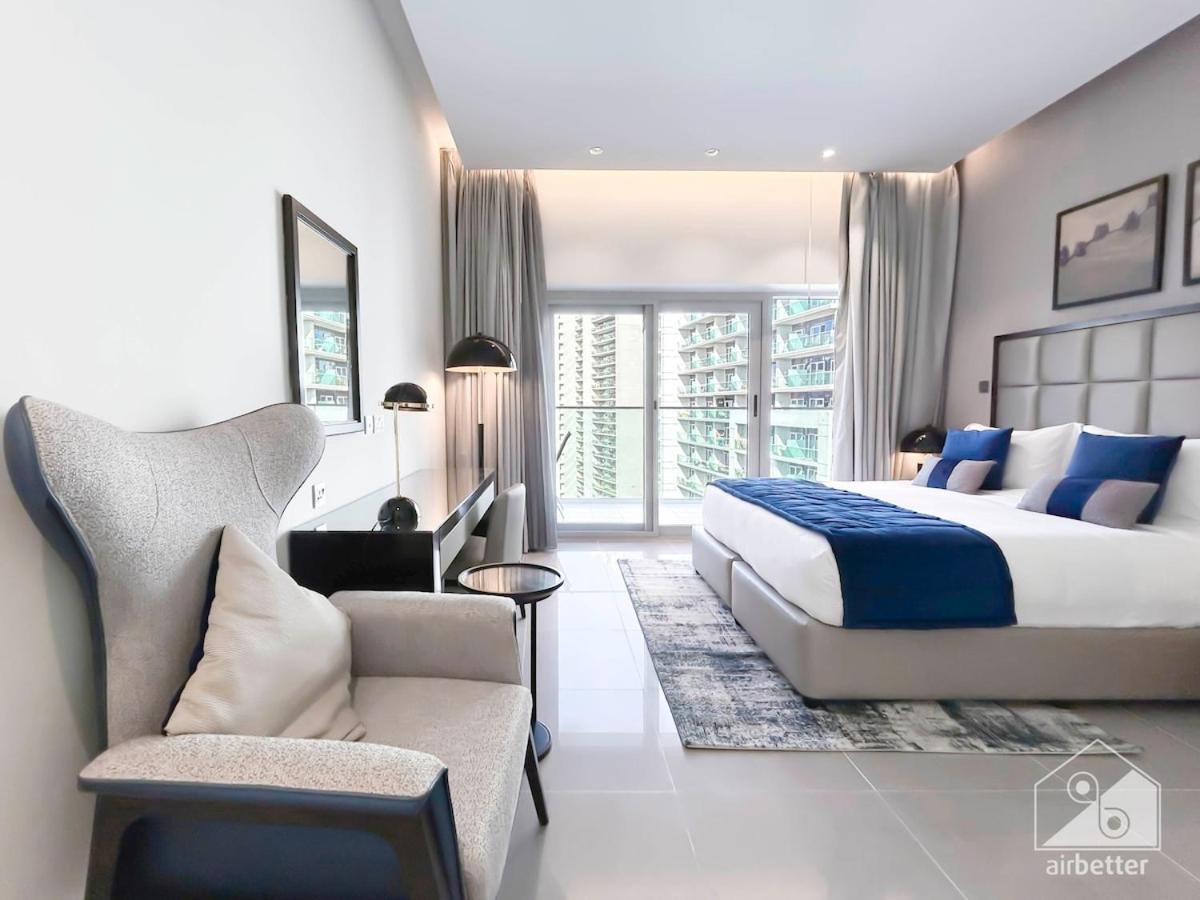 Luxury Stay At Damac Majestine With Balcony & Views Dubai Esterno foto