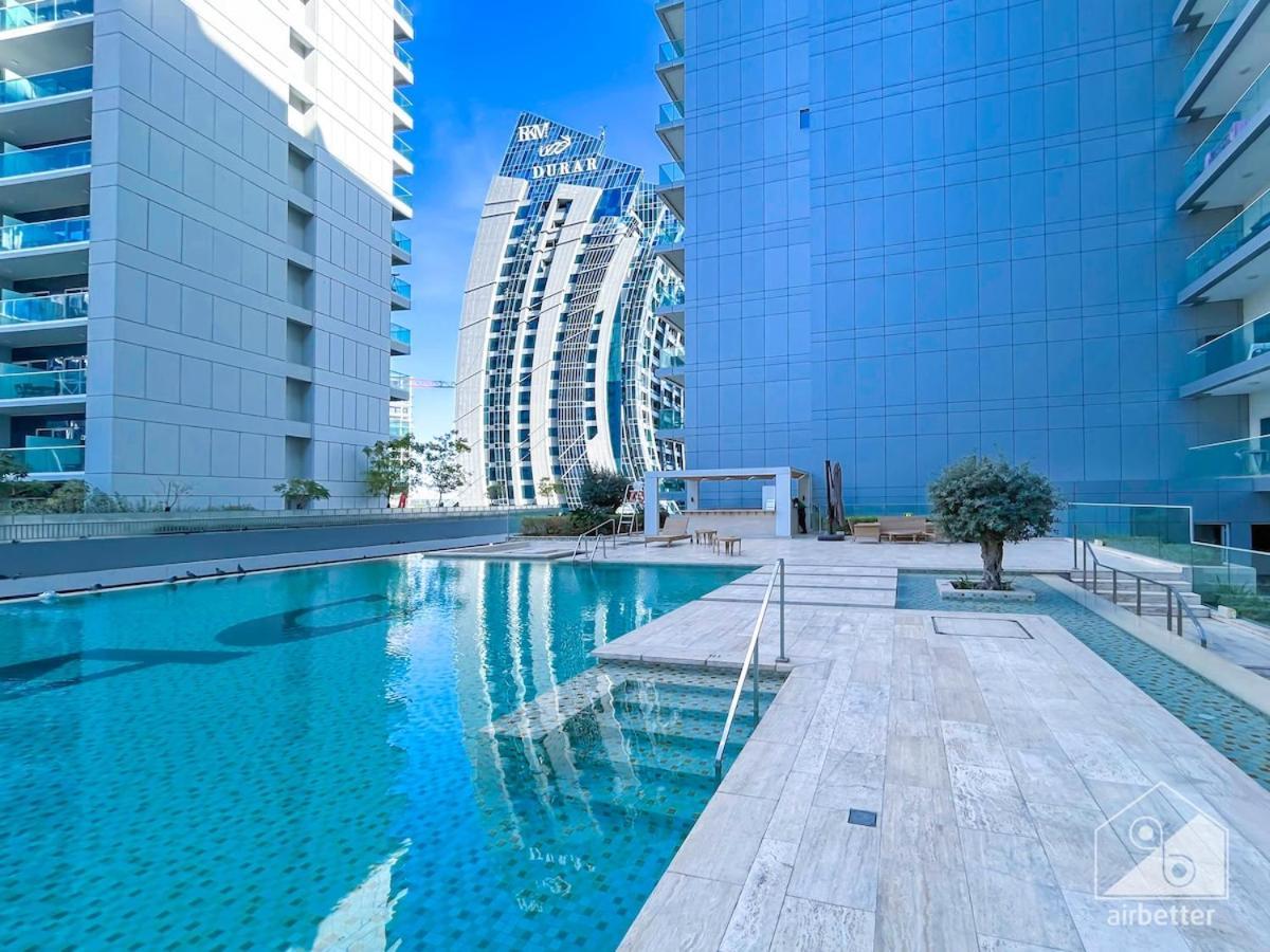 Luxury Stay At Damac Majestine With Balcony & Views Dubai Esterno foto